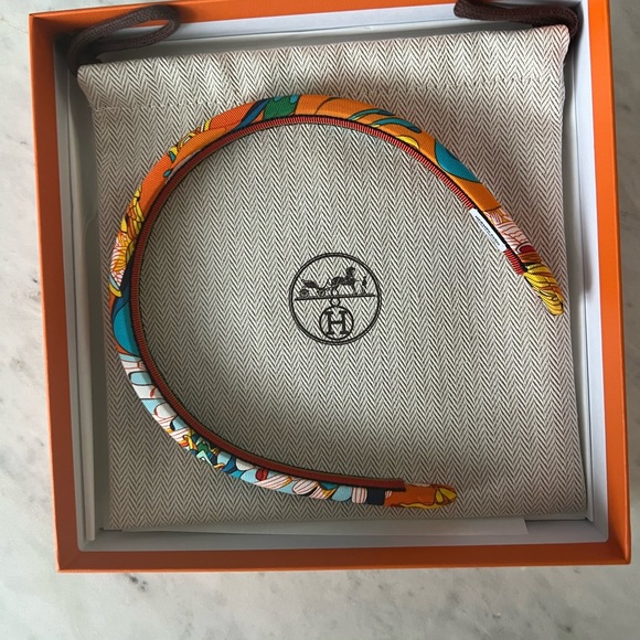 Hermes Elsa Headband - Picture 2 of 7